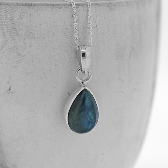 Pendentif Larme En Labradorite - Reflets Bleu Gris Argenté - Longueur 4,5 Cm - Modèle N°2420 - Neuf Parfait état - Pierre Naturelle