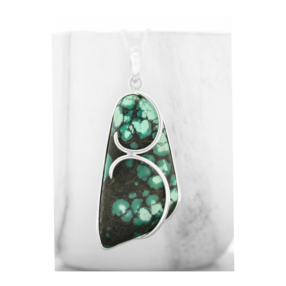 ラージターコイズペンダントネックレス：スターリングシルバー渦巻き