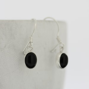 Oval Onyx Earrings / Sterling Silver Onyx Drop Earrings / Small Oval Black Onyx Earrings / Black Onyx Earrings / Black Stone studs / Black