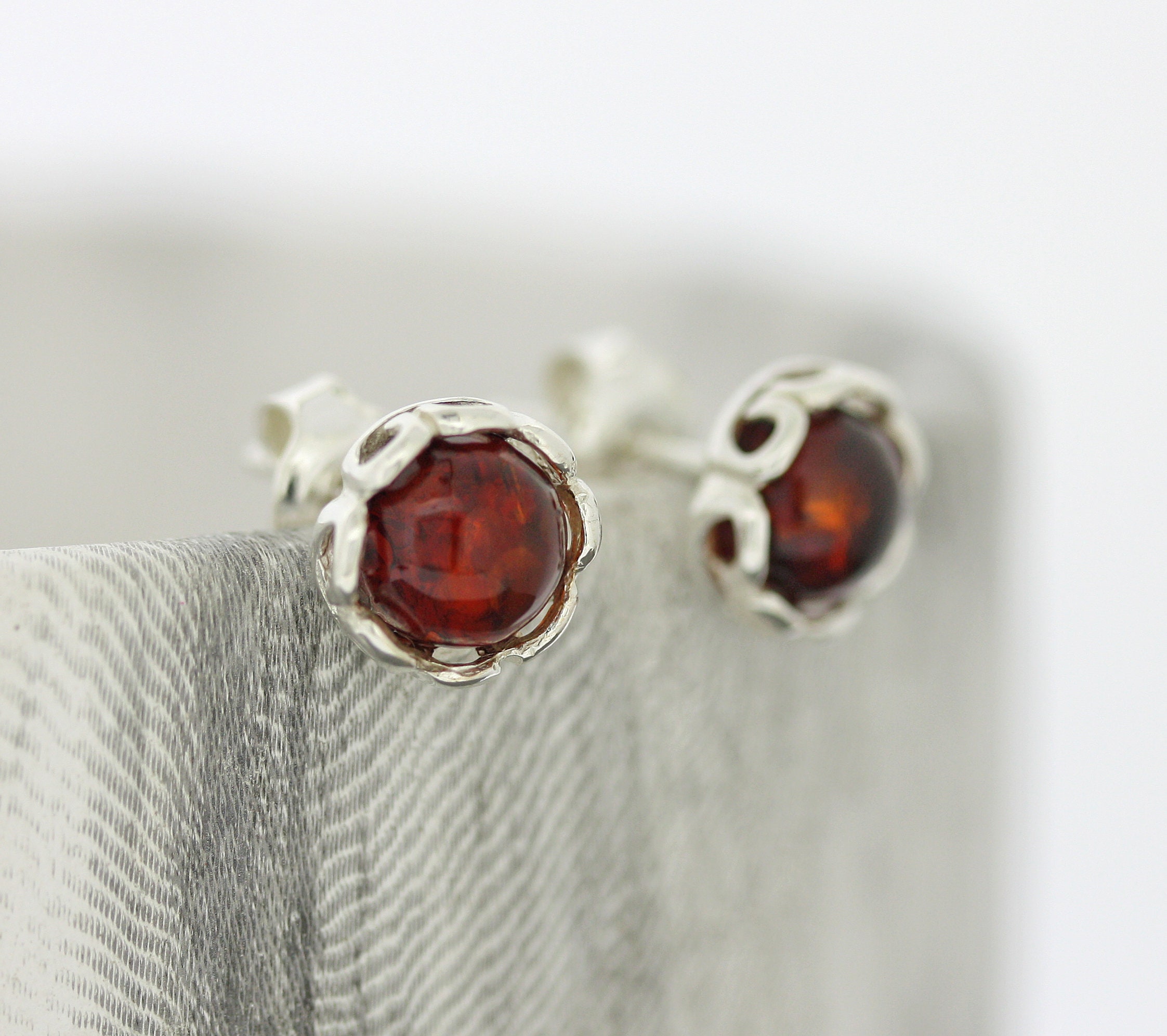 •CHERRY AMBER• silver prong set stud earrings