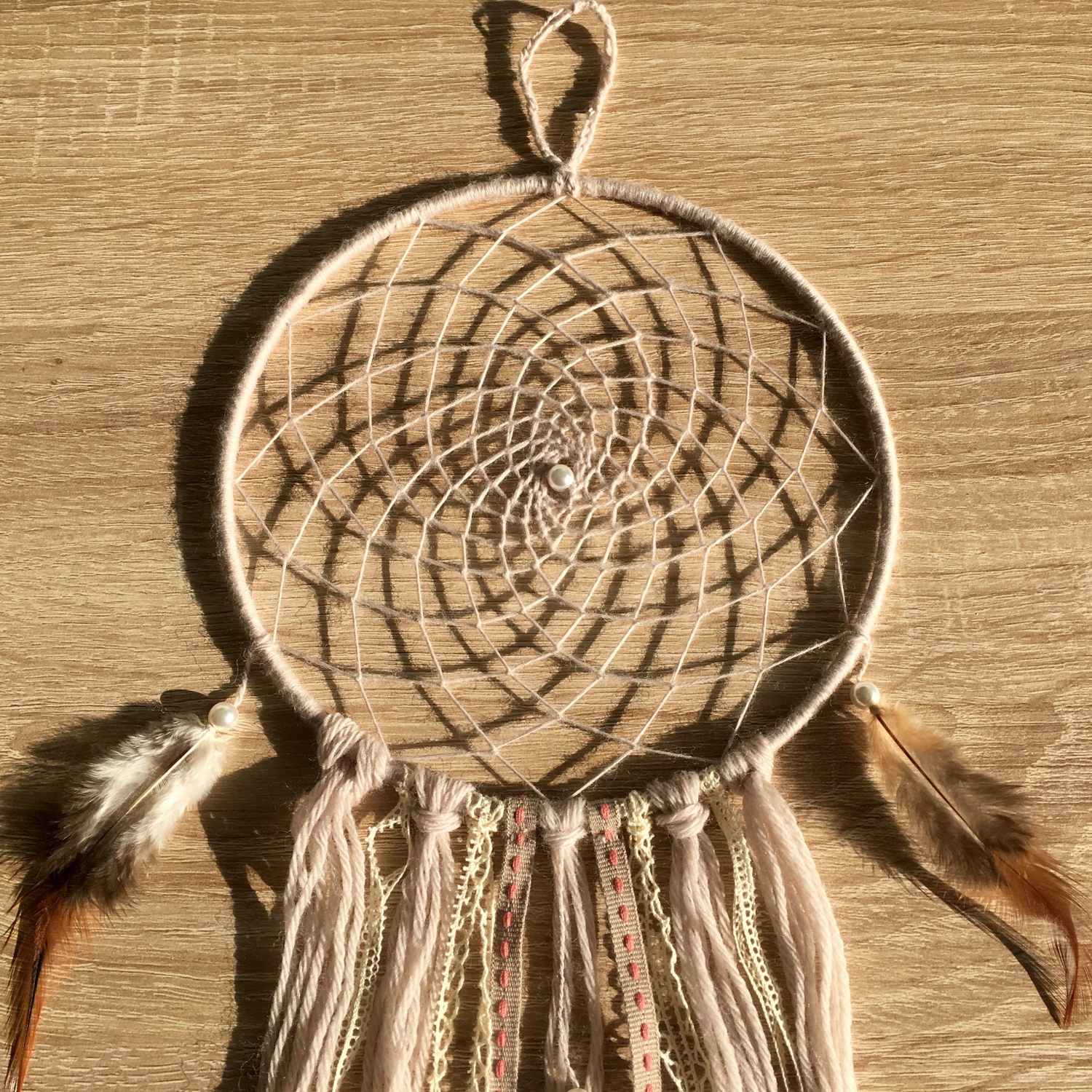 Dreamcatcher Rose Quartz, Capteur de Rêves Tissé à La Main, Décoration Élégante, Attrape Délicat.