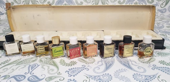 French American Bundle of 1920's, 30's, 40's, 50's & 60's Perfumes .5oz. Fragances. Elena Rubinstein,Max Factor,D'Orsay,Lucien Lelong,Tuvach