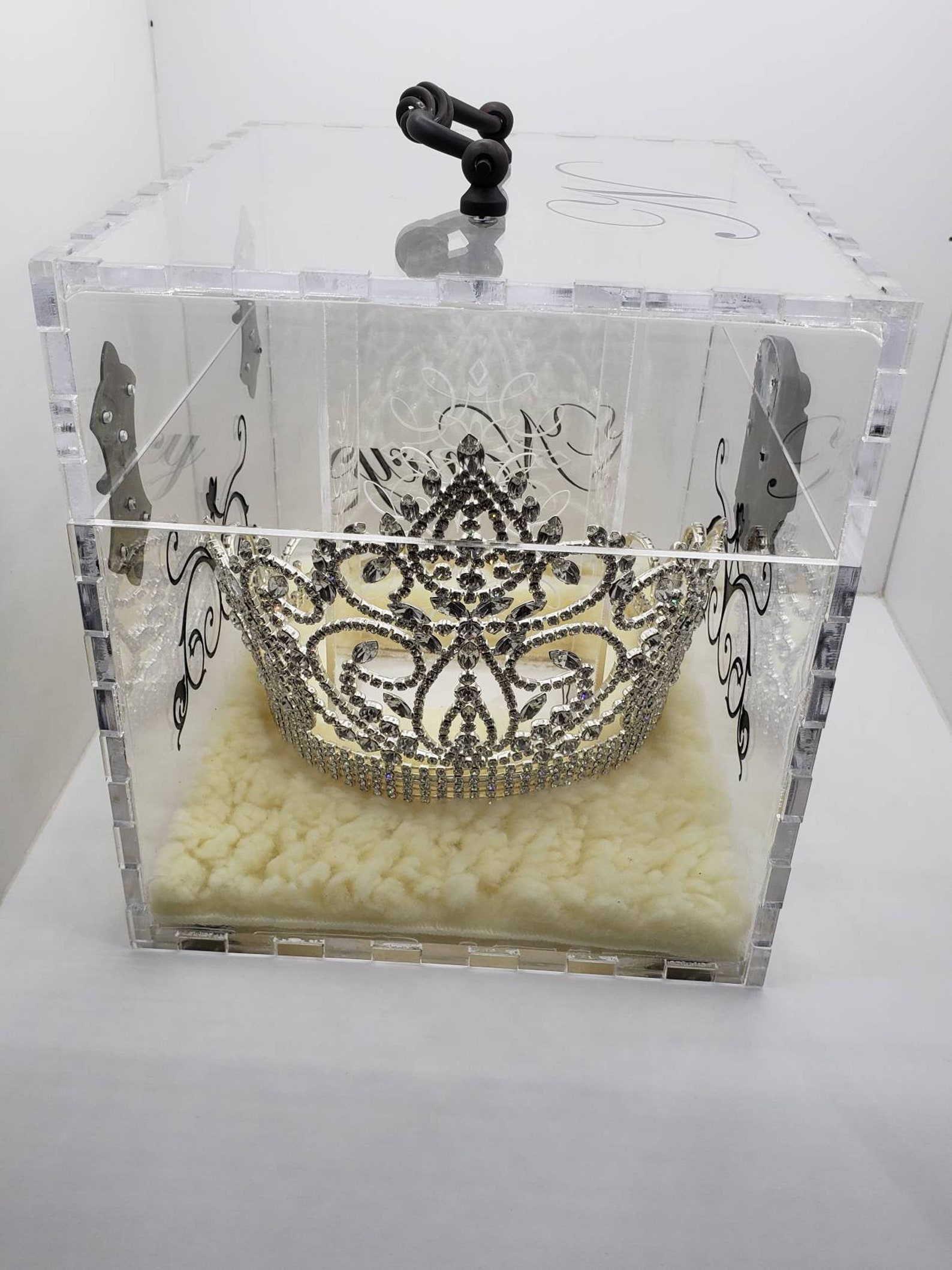 Crown/tiara Carrying Case. CROWN CARRYING BOX Etsy