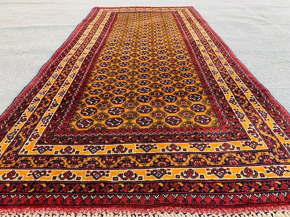 ウールのランナー、廊下のランナー、ウールのランナーラグの上に