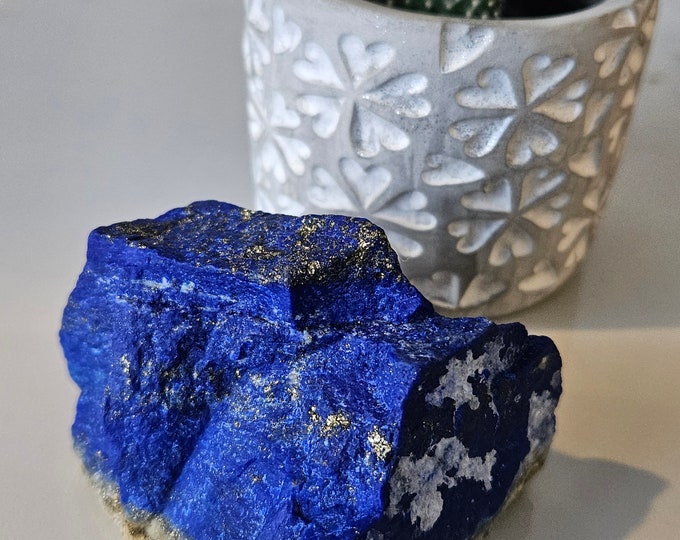 Natural Raw Top-quality Lapis Lazuli from Mine 4, Lapis Lazuli, Lapis Lazuli Mine 4 Badakhshan Afghanistan, Unpolished stone Crystal