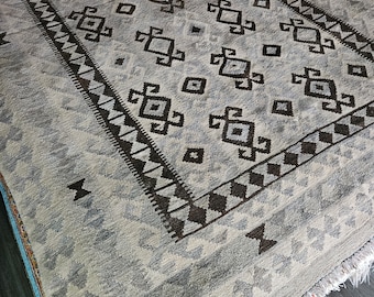 Soft Well-made Afghan faded area rug, persian rug,moroccan rug,bohemian rug,kilim rug,vintage rug,oushak rug,kilim rug,baluch rug,White rug