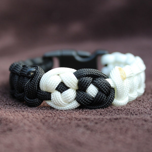 Yin-Yang Custom Paracord Bracelet