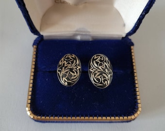 Boucles d'oreilles vintage SK en argent sterling à fond vissé : motif floral gravé