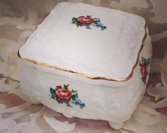 Fabulous white fine bone china jewelry box, trinket box, vanity decor with floral design. Gift idea. Gift box