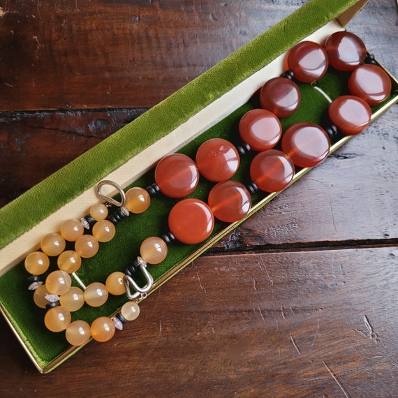 アンティークビーズ/カーネリアンネックレス カレン 族 シルバー アンティークビーズ カーネリアン 鹿革紐