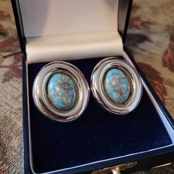 Gorgeous silver tone and faux turquoise stud pier… - image 5