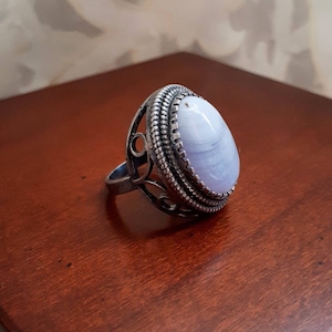 Vintage Sterling silver ring with blue lace agate tumbled stone. Size 7 3/4. Gift idea.