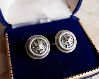 Vintage celtic design cufflinks, silver tone cufflinks. Unisex cufflinks. Gift idea.
