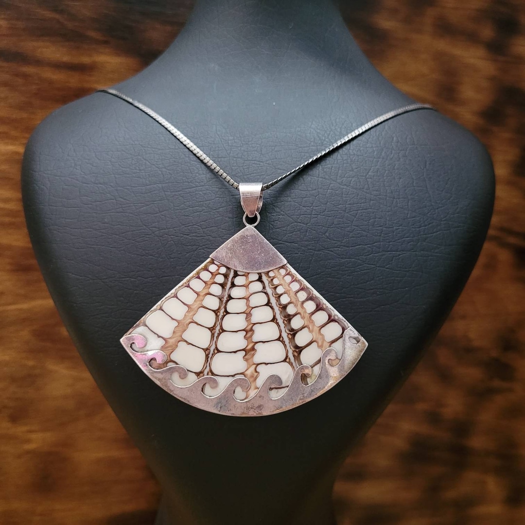 Vintage Sterling Silver Large Fan Shape Shell Pendant Etsy