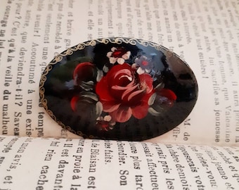 Broche vintage en laque peinte à la main, motif floral rose, signée