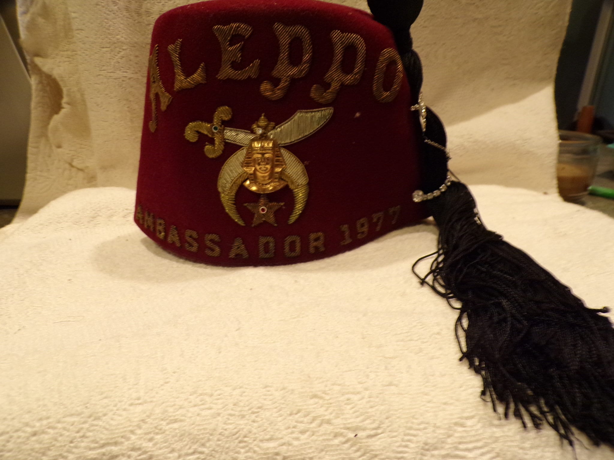 Vintage 1977 Masonic Shriner's Fez Hat 