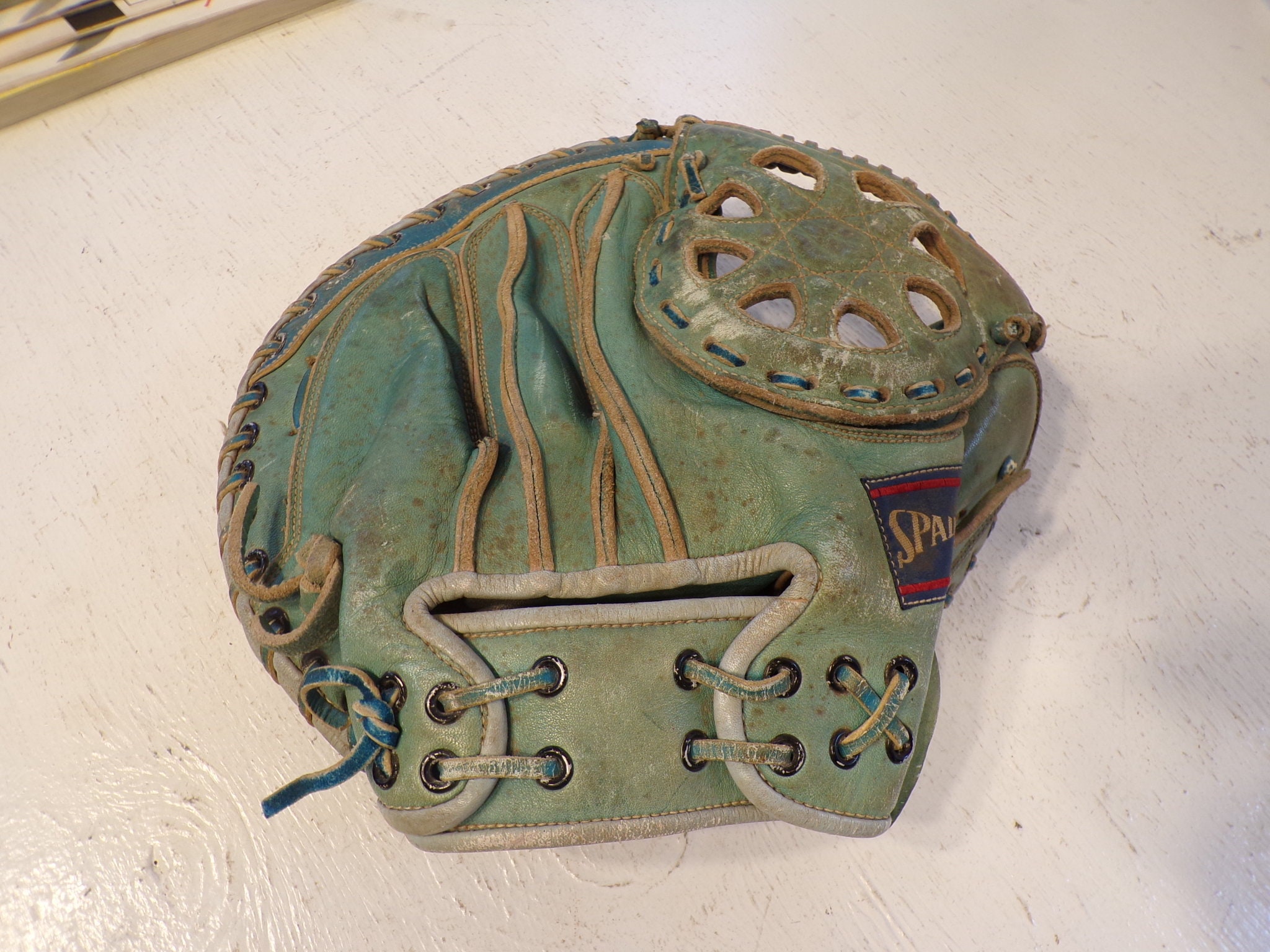 Catchers Mitt for sale Only 2 left at 70