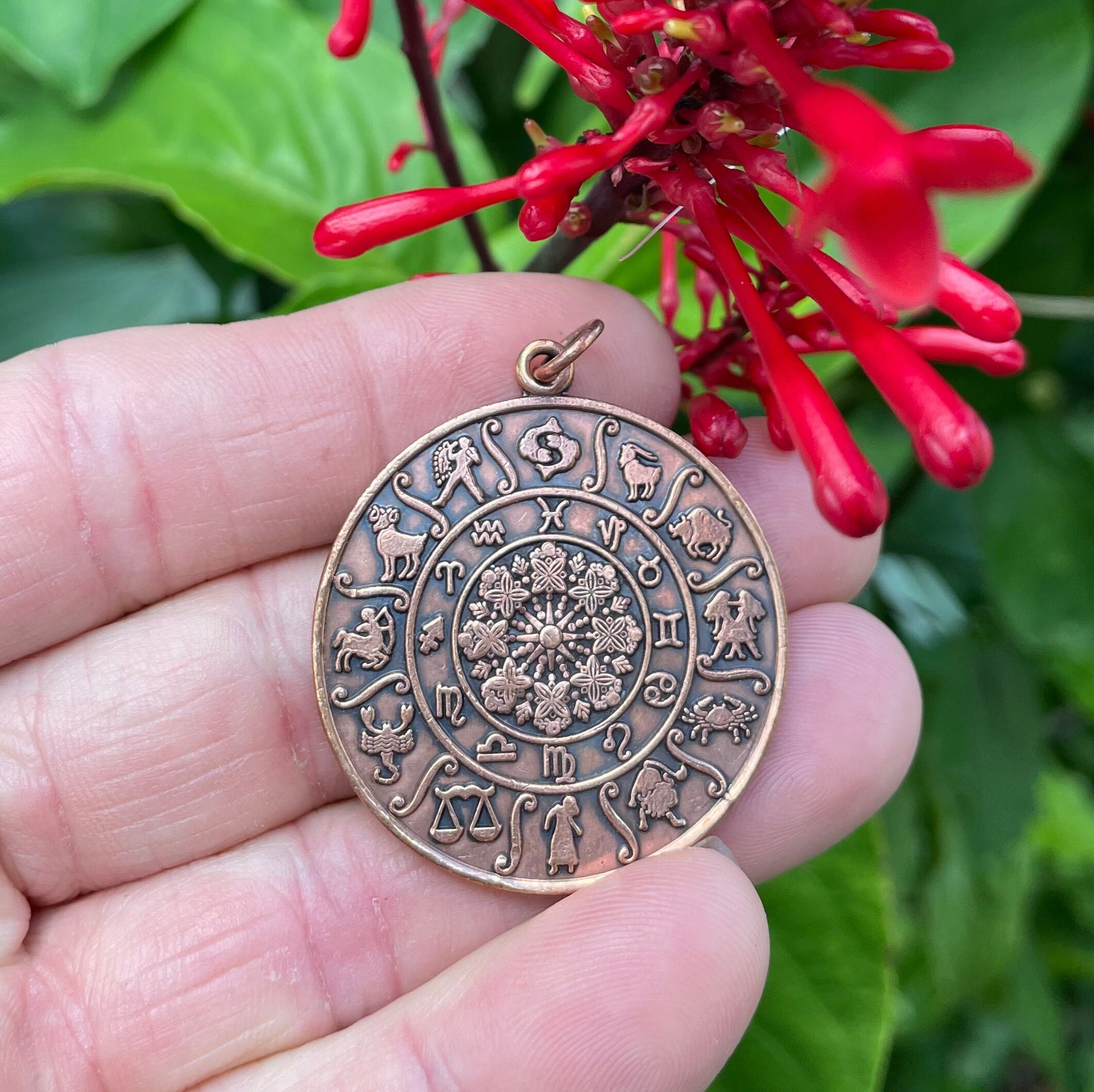 Louis Vuitton Medallion Engraved Zodiac Mouse Necklace Aq6131 woman