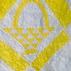 Vintage Quilt, Bright and Sunny, Yellow and White Quilt, Basket  Quilt , Handmade Quilt