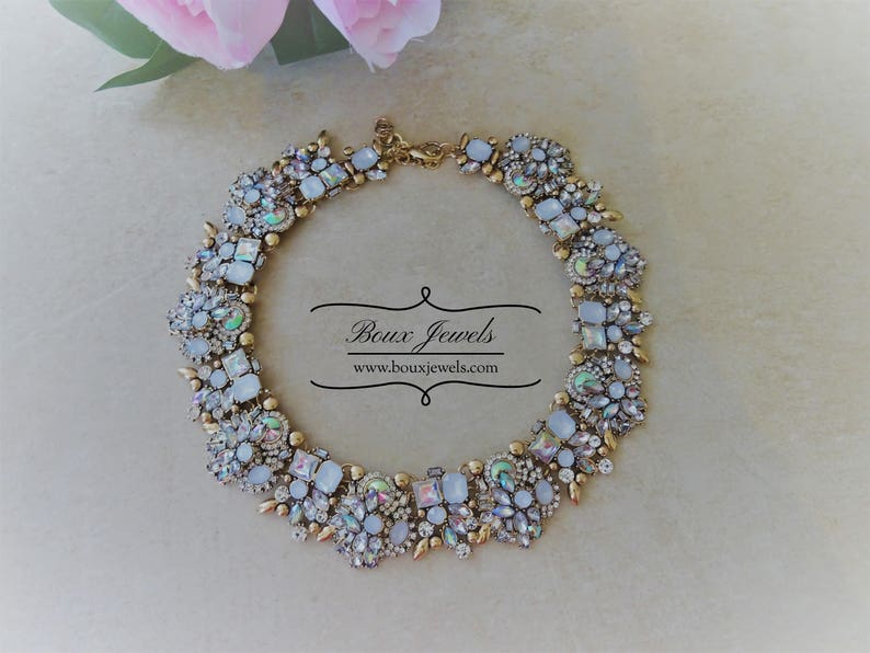 Boux Jewels White /& Gold Womens Statement Bib Necklace