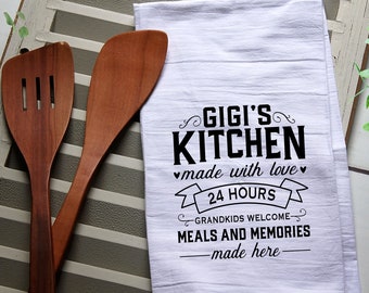 Gigi's Kitchen Flour Sack Dish Towel, Tea Towel, Gigi, Gift for Grandmother, Mother's Day Gift, Decorative Towel, Kitchen Towel, Cook, Bake