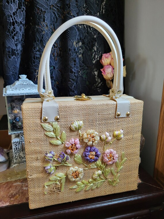 Vintage Purse (has some damage)