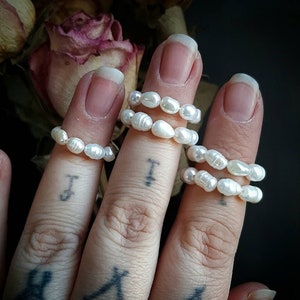 Stretchy Fresh Water Pearl Ring