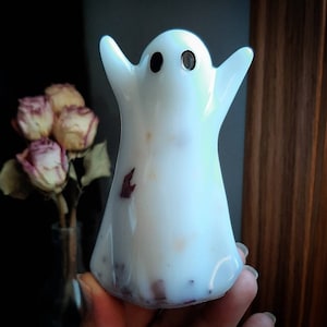 Large White Rose Ghost