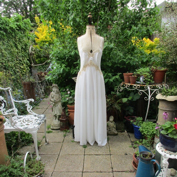 Vintage St Michael 1940s style NIGHTGOWN NIGHTDRESS - Cream Lace Nightgown - Wedding - Hollywood Style - Size 12