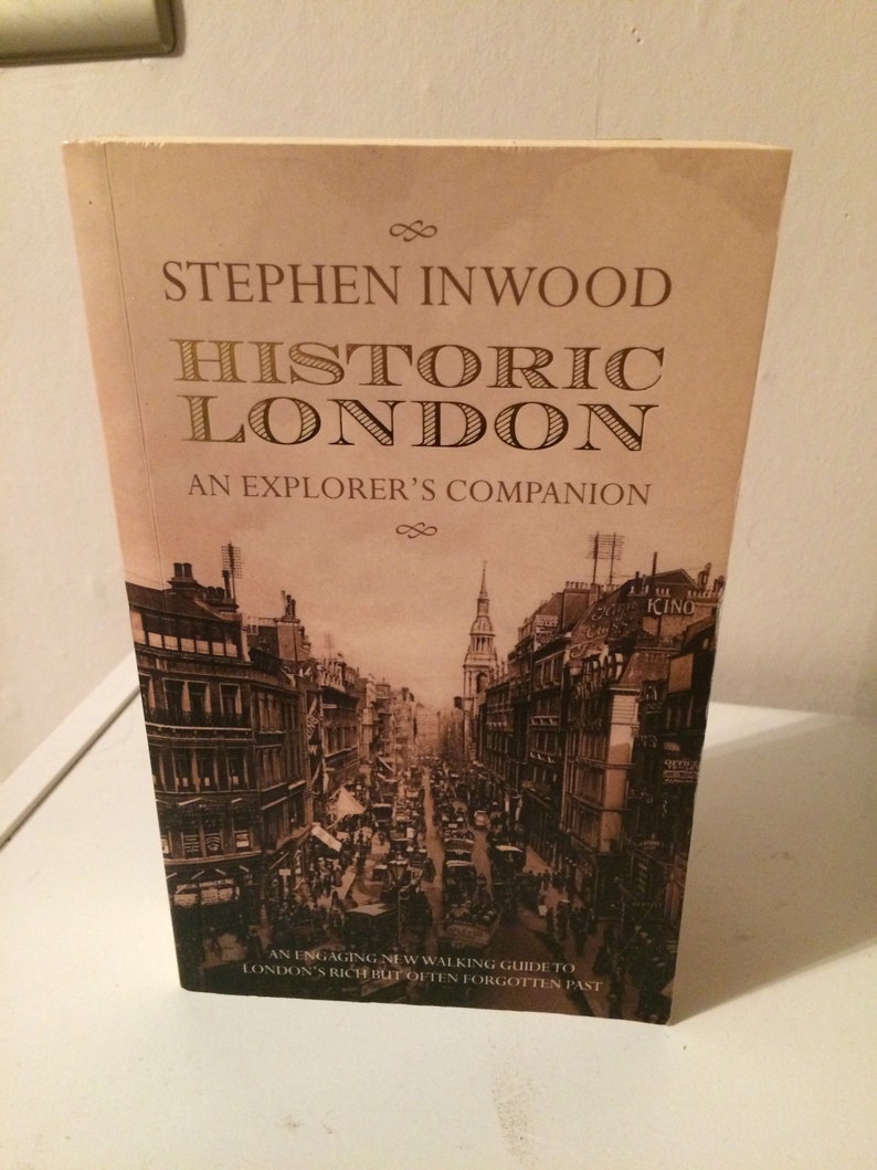 A VERY Brief History of Britain (Walking through the Past Book 0)