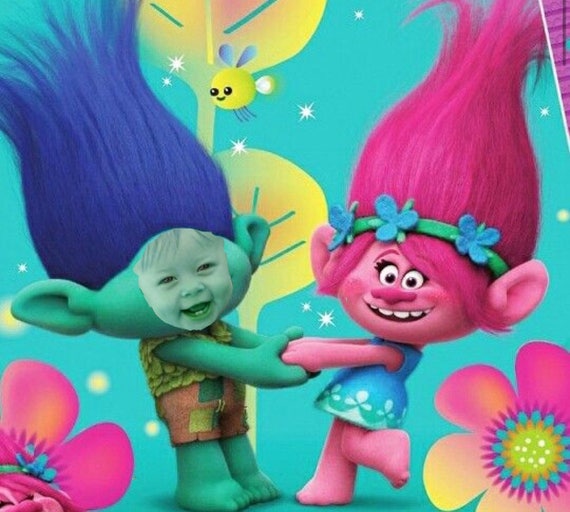 DreamWorks Trolls Band Together Chic Queen Poppy Fashion Doll