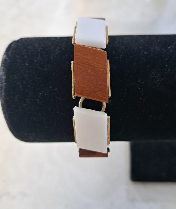 1970's Wood and Plastic Segmented Bracelet - image 4
