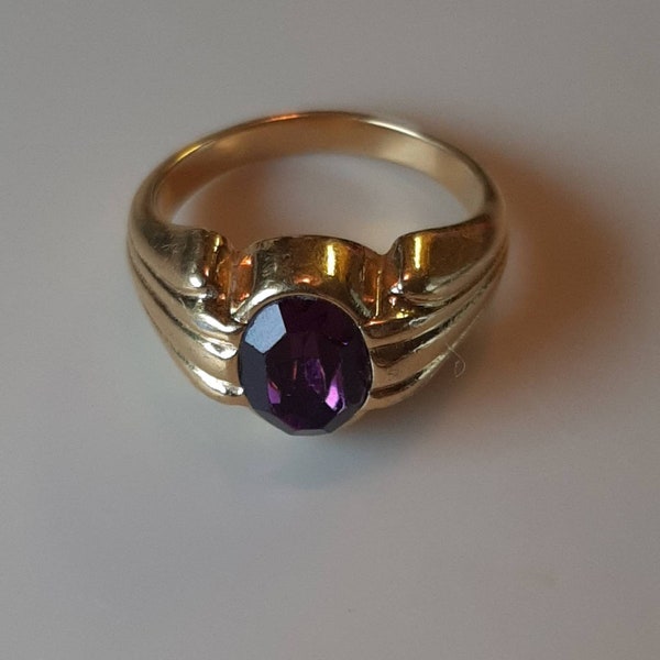 Vintage Avon "Casual Classics " 1989 Stamped Fluted Ring with Simulated Amethyst Stone size 5.75