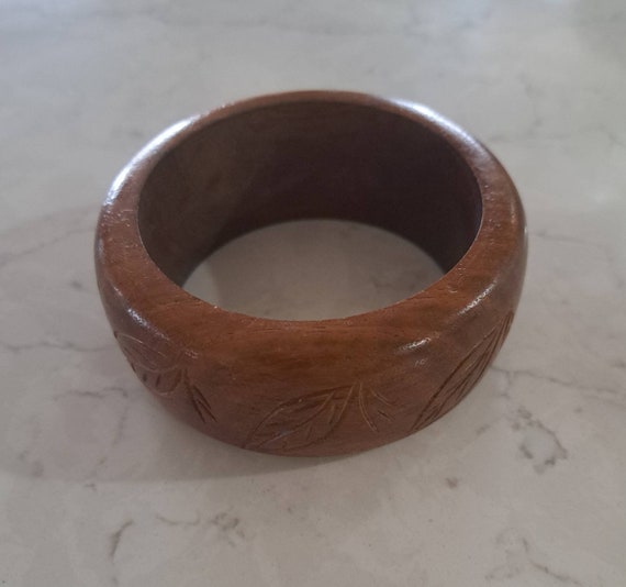 Vintage Boho Hand Carved Chunky Wood Bracelet wit… - image 4