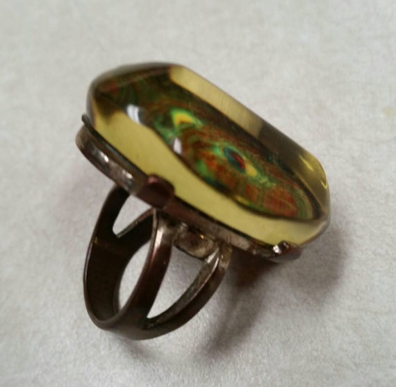 Vintage Clear Lucite Peacock Ring - image 4
