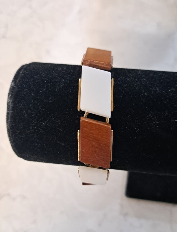 1970's Wood and Plastic Segmented Bracelet - image 5