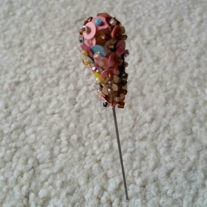Vintage 1920&#39;s Unique Muticolored Sequined 4 Inch Hat Pin