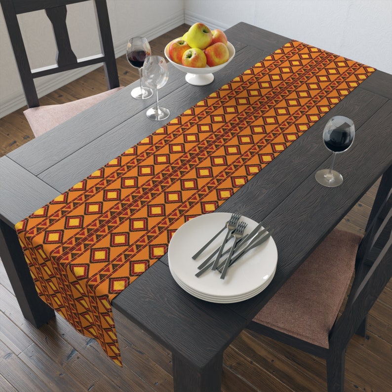 Coureur de table d'impression d'Ankara, chemin de table de conception ethnique, coureur africain orange et jaune, nappe de cuisine réutilisable, impression de Boho image 6