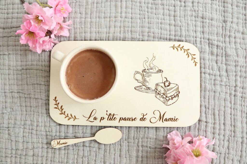 Petit Plateau Planche Gourmande en Bois Personnalisable/Planche à Découper Personnalisée Cadeau Mama