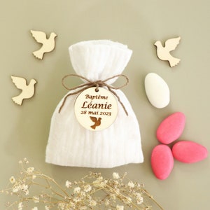 Ballotins à dragées blanc double gaze Etiquette bois personnalisée Baptême communion Profession de foi Mariage, Pochons sachets dragées