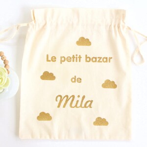 Pochon sac nuages « Le petit bazar de » personnalisable, Cadeau naissance bébé
