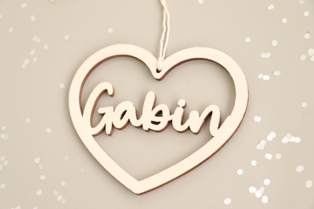 Suspension Cœur en Bois avec Prénom Étiquette Personnalisée Cadeau Couple St Valentin Fête Des Mères