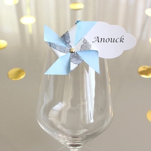 Marque-verre Marque-place Moulin à vent et Nuage bleu plumes, Déco table, Cadeau invités baptême communion anniversaire