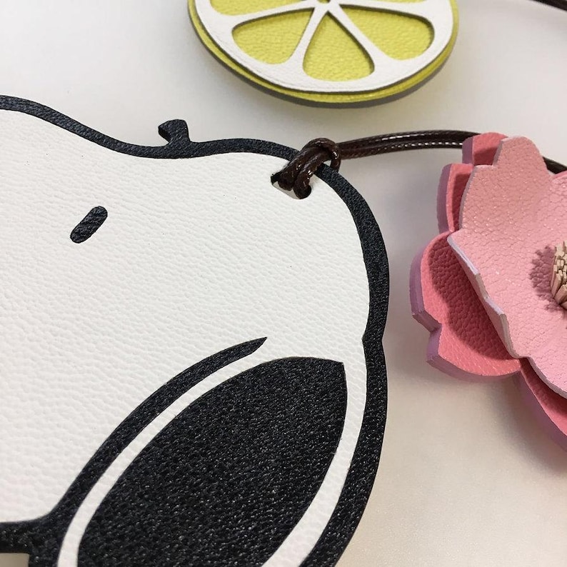 Handmade Leather Snoopy Keychain, Handmade Leather Keychain, Snoopy Purse Charm, Leather Bag Charm, Bag Charm Accessories, Cartoon Dog Charm image 2