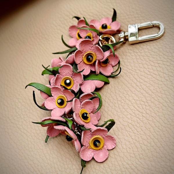 Forget Me Not Leather Flower Bag Charm, Handmade Floral Purse Charm, Gift for Her, Anniversary Jewelry, Spring Floral Charm