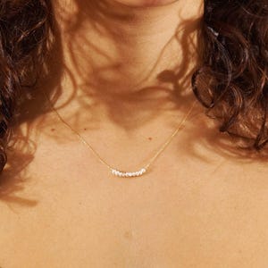 Collana di piccole perle – Oro giallo massiccio 14 carati, perle bianche autentiche, gioielli da sposa fatti a mano