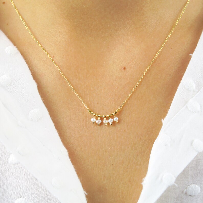 5 Pearls Necklace in Gold • Sterling Silver or Rose Gold• Dainty Pearl ...