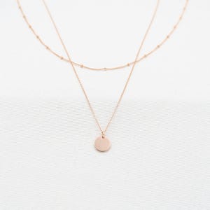 Collar con disco satélite en capas de oro rosa, chapado en oro de 14 quilates, hecho a mano en París imagen 3