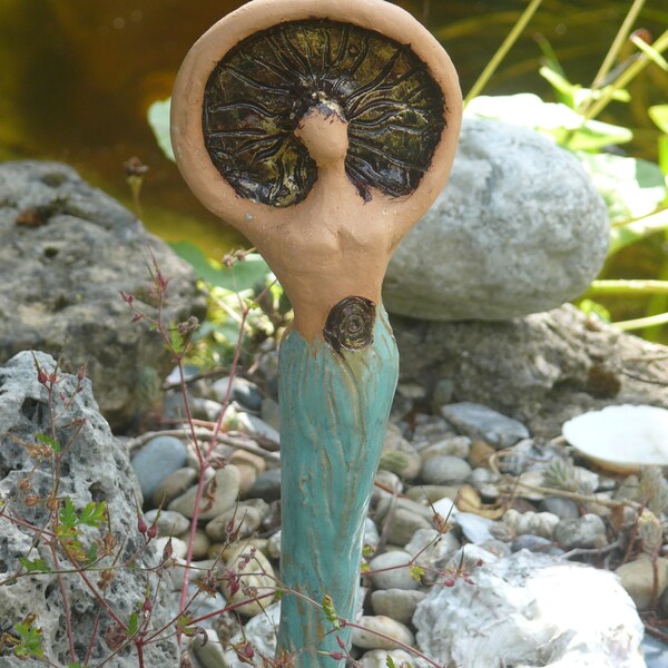 magische Keramikfigur ,Gartenskulptur,  keltische Mythologie,"Sommerstrahlen"handmodelliert Einzelstück