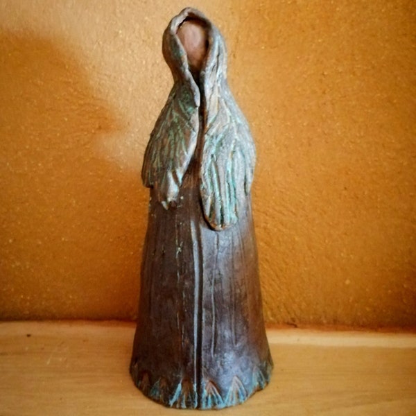 magische Waldfrau Waldmagie Keramik Altar Figur Naturritual Jahreskreis Wicca  handmodelliert Einzelstück Keramikkunst